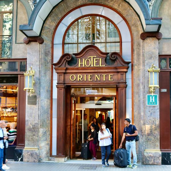 There is a lot retail landlords and shopping center operators who rent out flexible retail and promotional space can learn from the hotel and tourism industry. In this guide, we explore these lessons and how they can be applied to leasing faster, more often and to better tenants. 