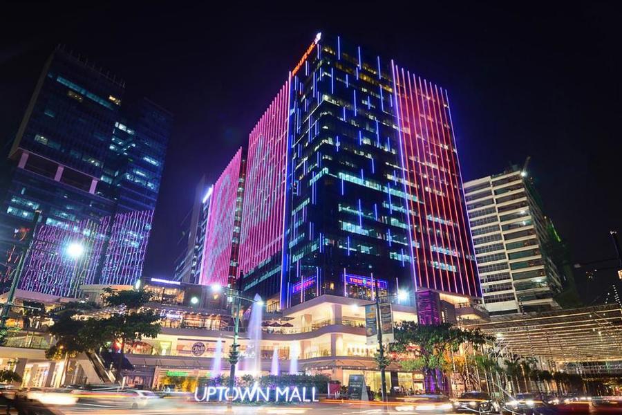 Megaworld Lifestyle Malls - Uptown Mall