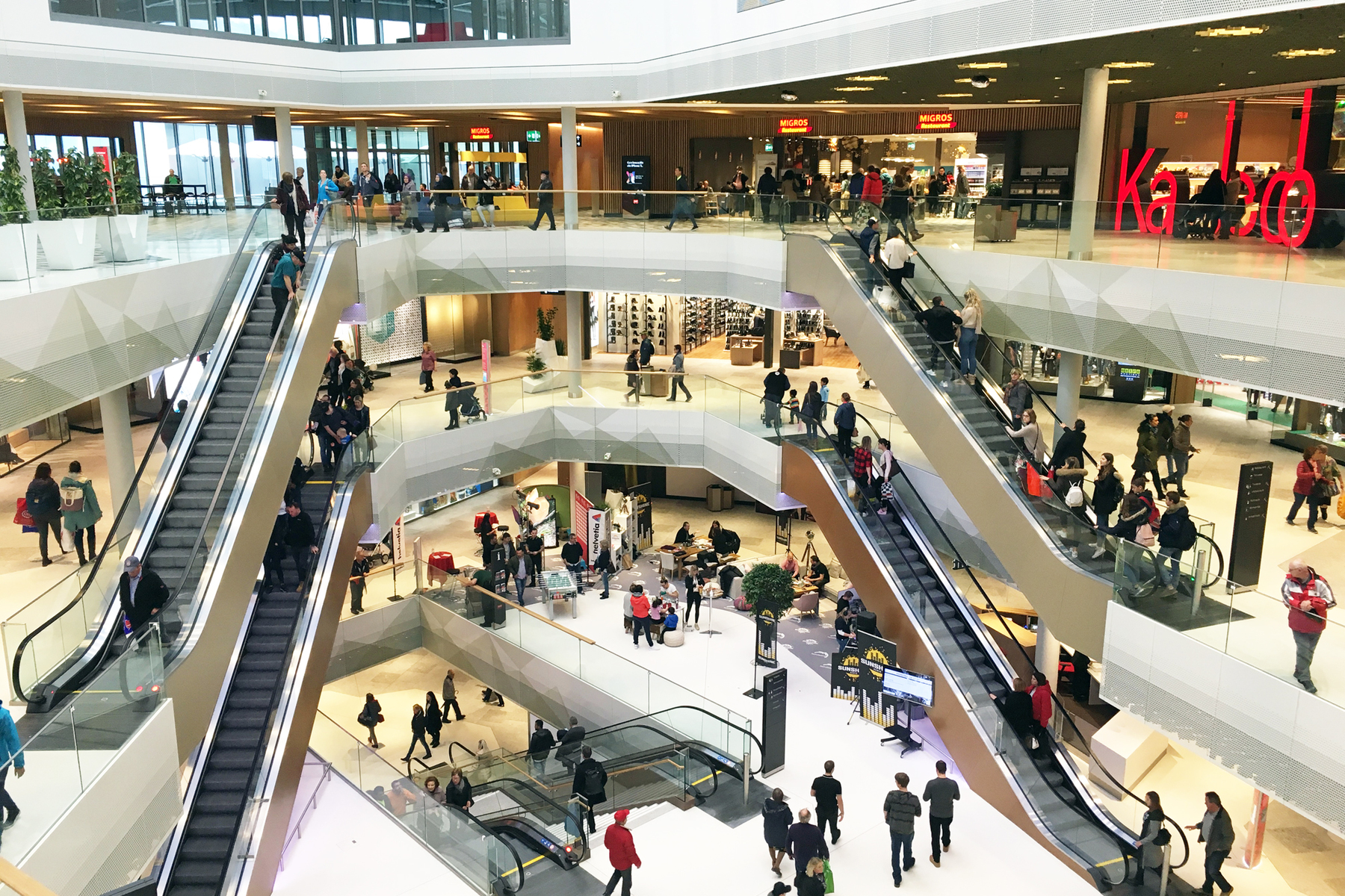 Mall of Switzerland - Shopping Center