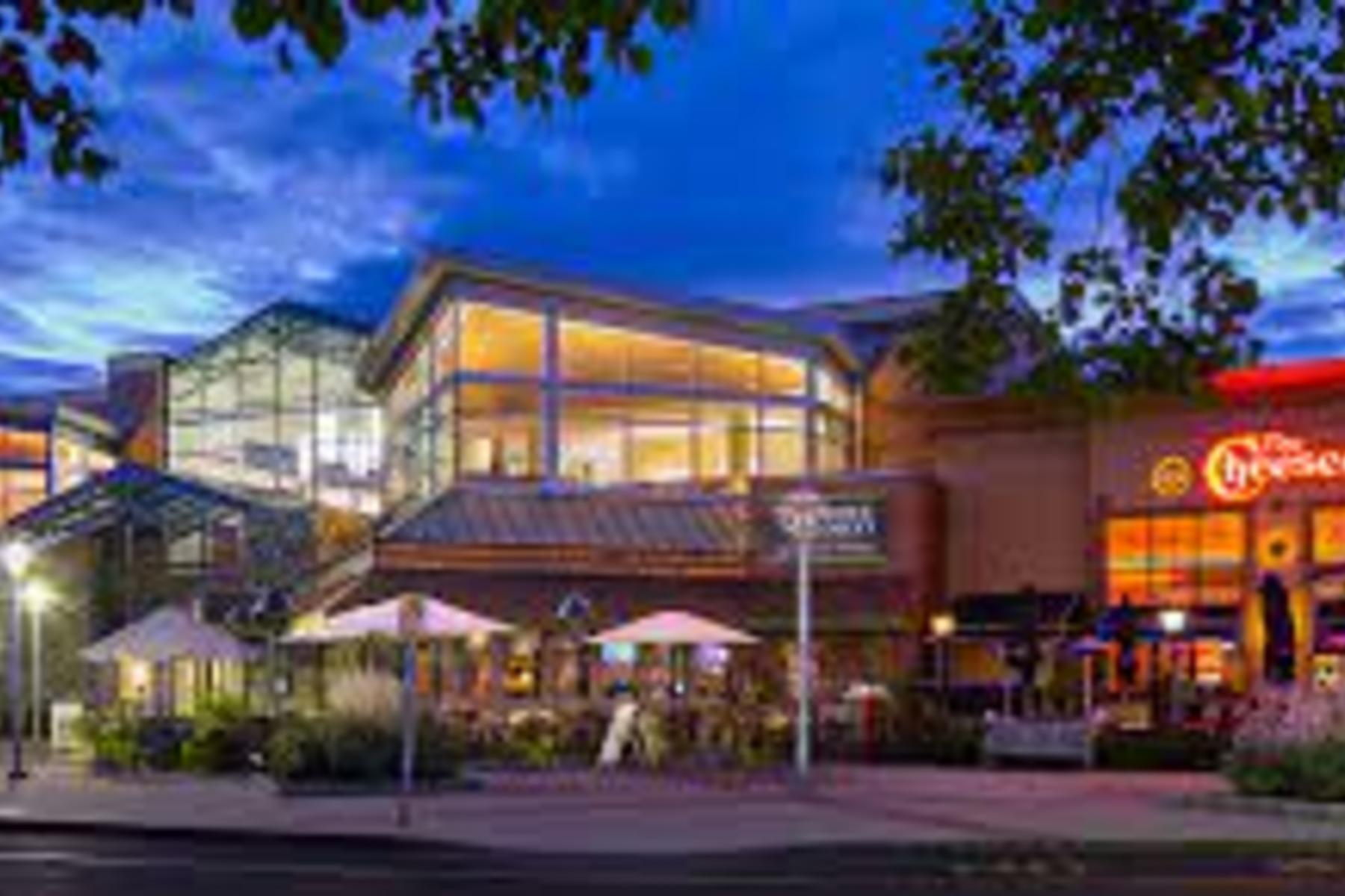 Bridgewater Commons - Shopping Center