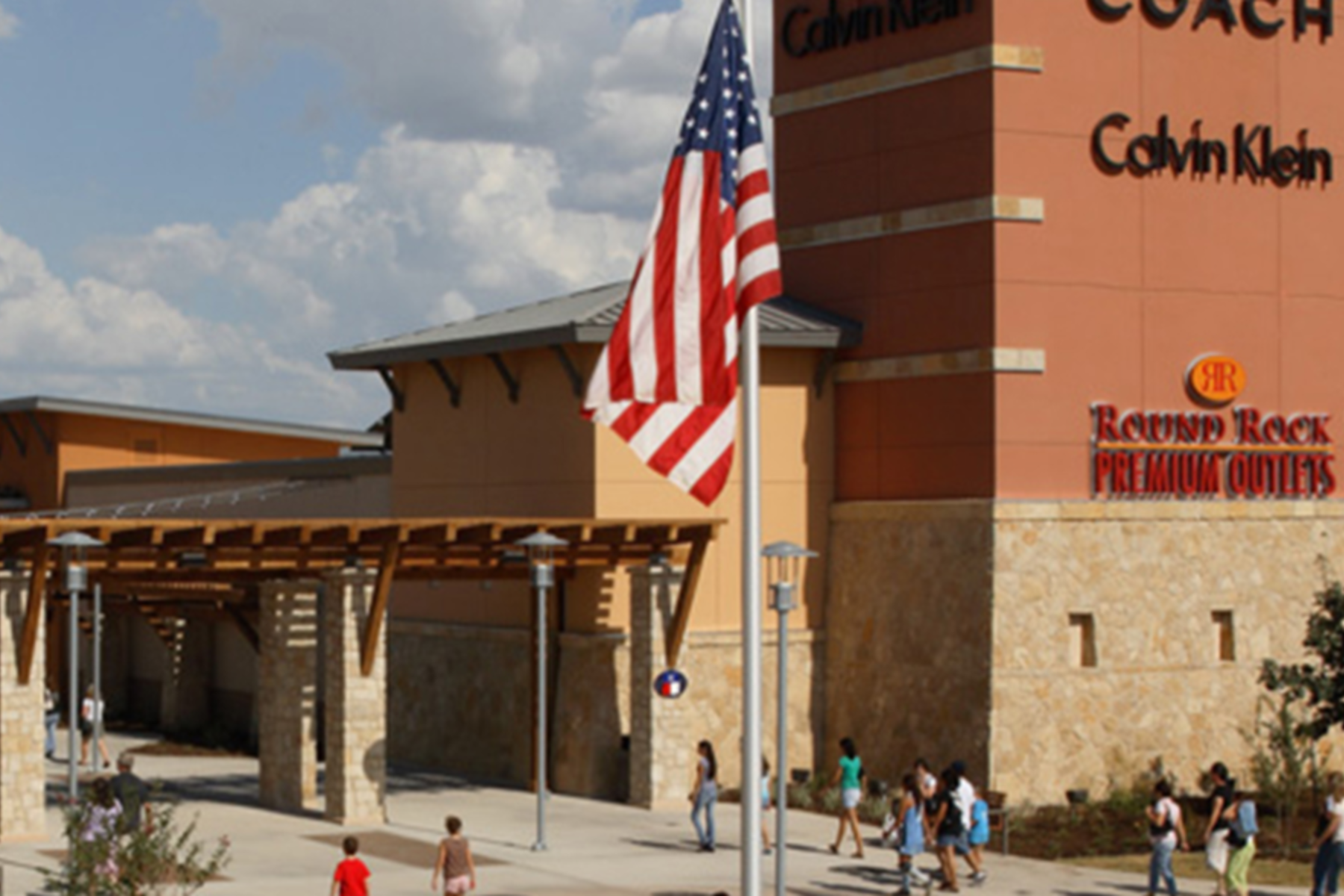 ROUND ROCK PREMIUM OUTLETS