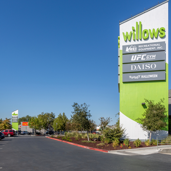 Willows Shopping Center