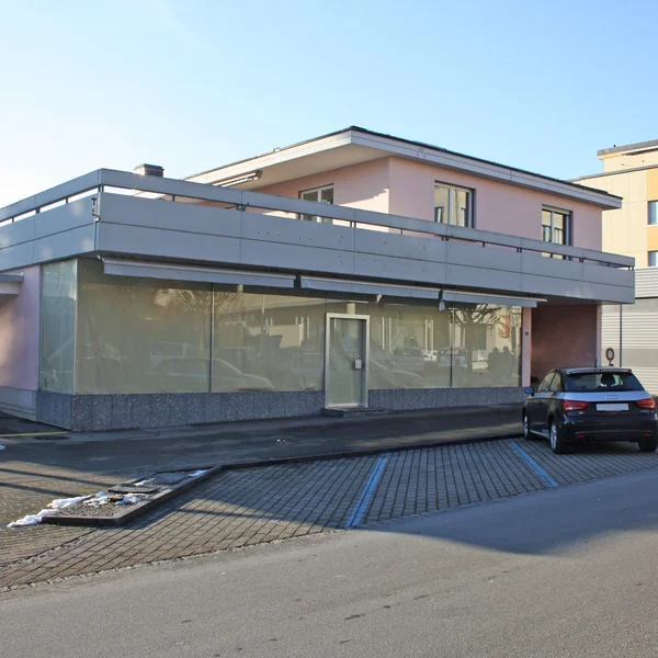 Verkaufsfläche an TOP-Lage u. Schaufenster / CHF 1'200.00/Mtl., Sulgen