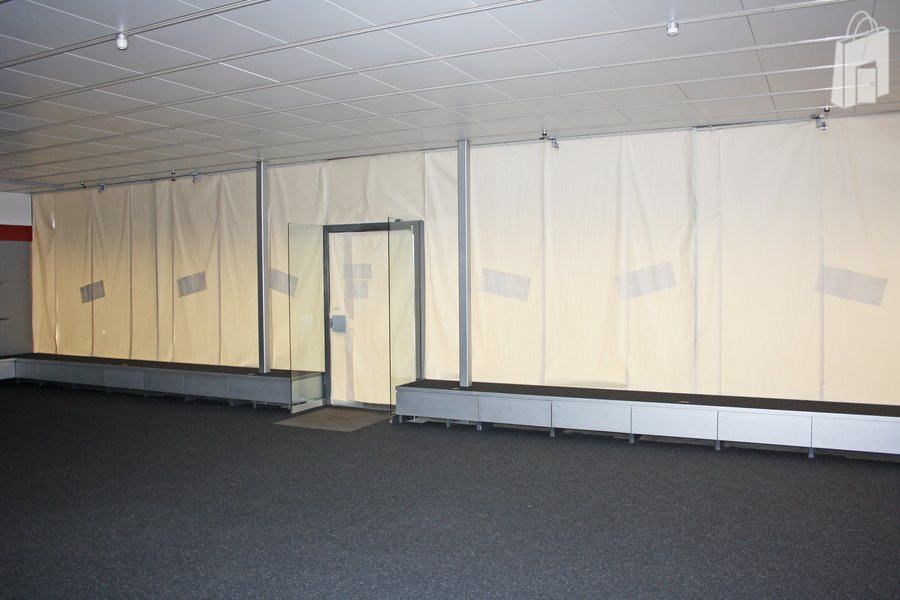 Ladenfläche mit Schaufensterfront