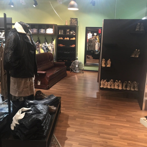 Teilfläche Shophälfte zu vermieten