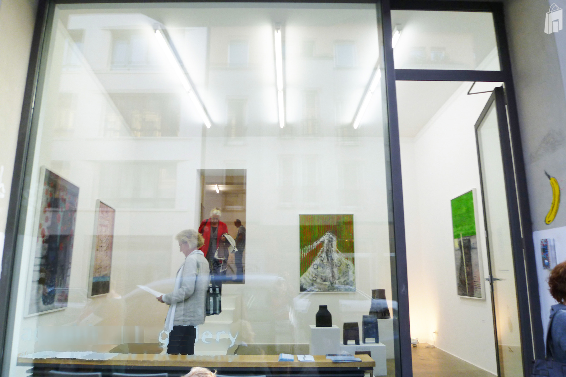 beautiful-artistic-space-berlin-in-berlin-rent-this-pop-up-shop-on