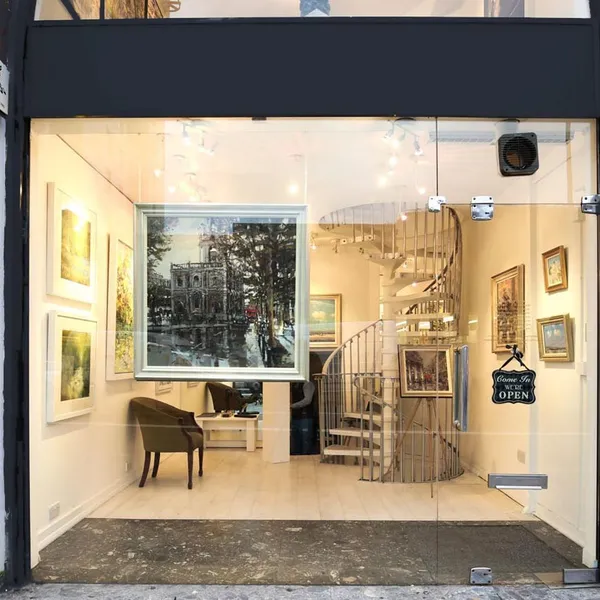 Exceptional Space on King's Road