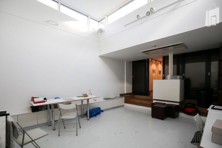 Pop-Up Gallery in Notting Hill