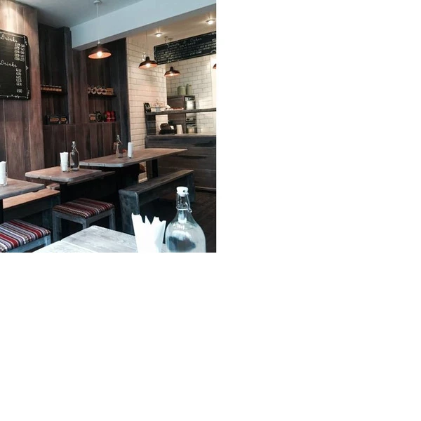 Exquisite Shop in Wimbledon