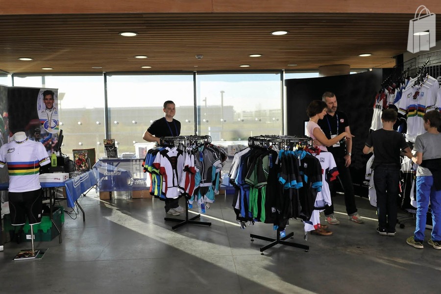 CONCOURSE PODS AT LEE VALLEY VELOPARK