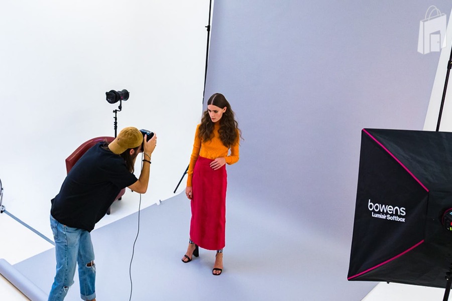 PHOTOGRAPHY STUDIO AT SQUARE SUITE