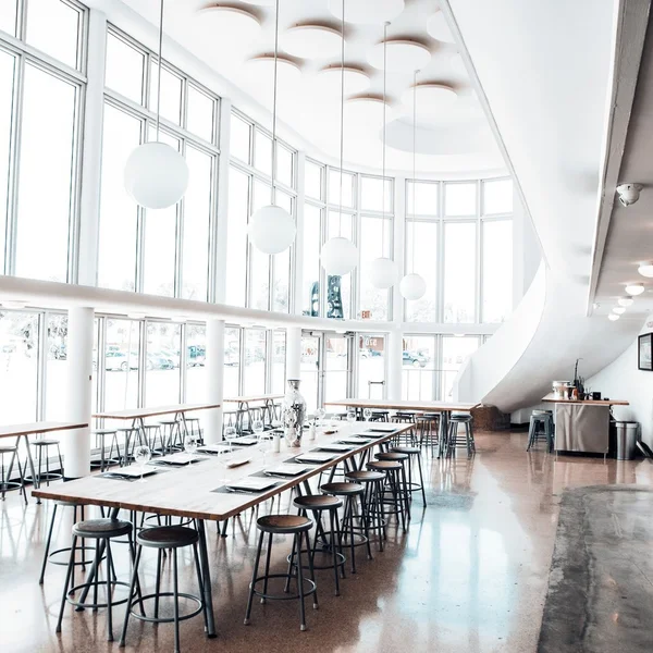 Stunning Shop-in-shop in Upper East Miami 