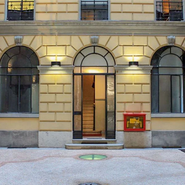 Iconic Event Space in Via Dante