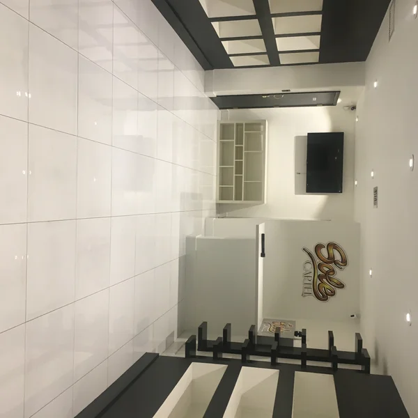 Modern Boutique Pop Up Store 