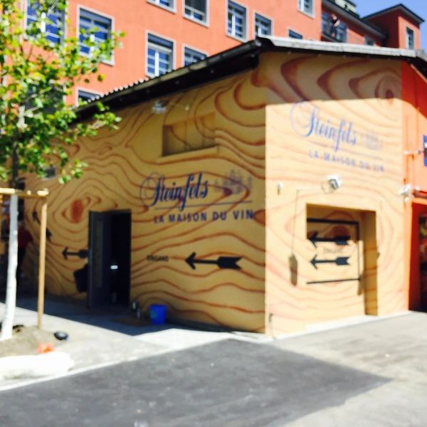 urban wine & liquor store in rising Zurich West