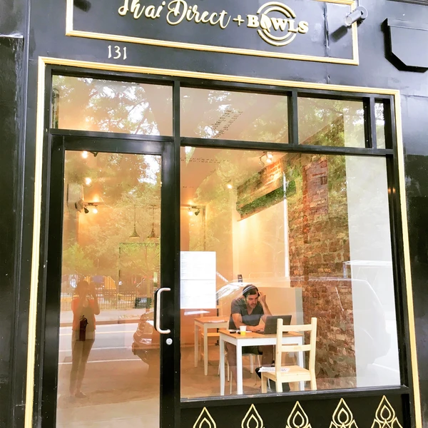 Restaurant in Manhattan with Park View