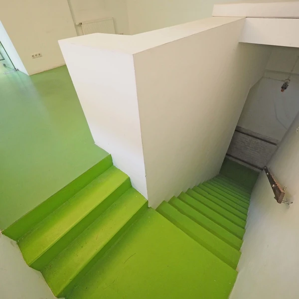 Contemporary and spacious office/shop/gallery space near Naschmarkt 