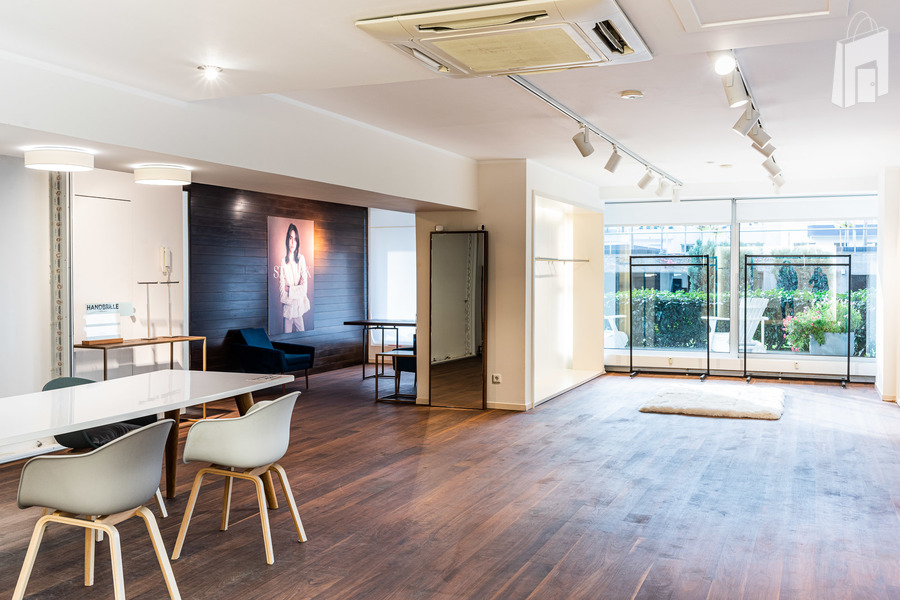 SHOWROOM auf der Kaiserswerther Strasse