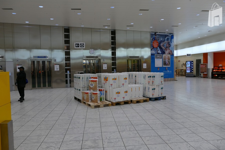 Promotionsfläche Sicht Restaurant und Lifte