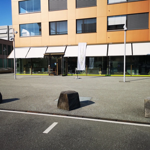 Schöne Ausstellung an zentralster Lage