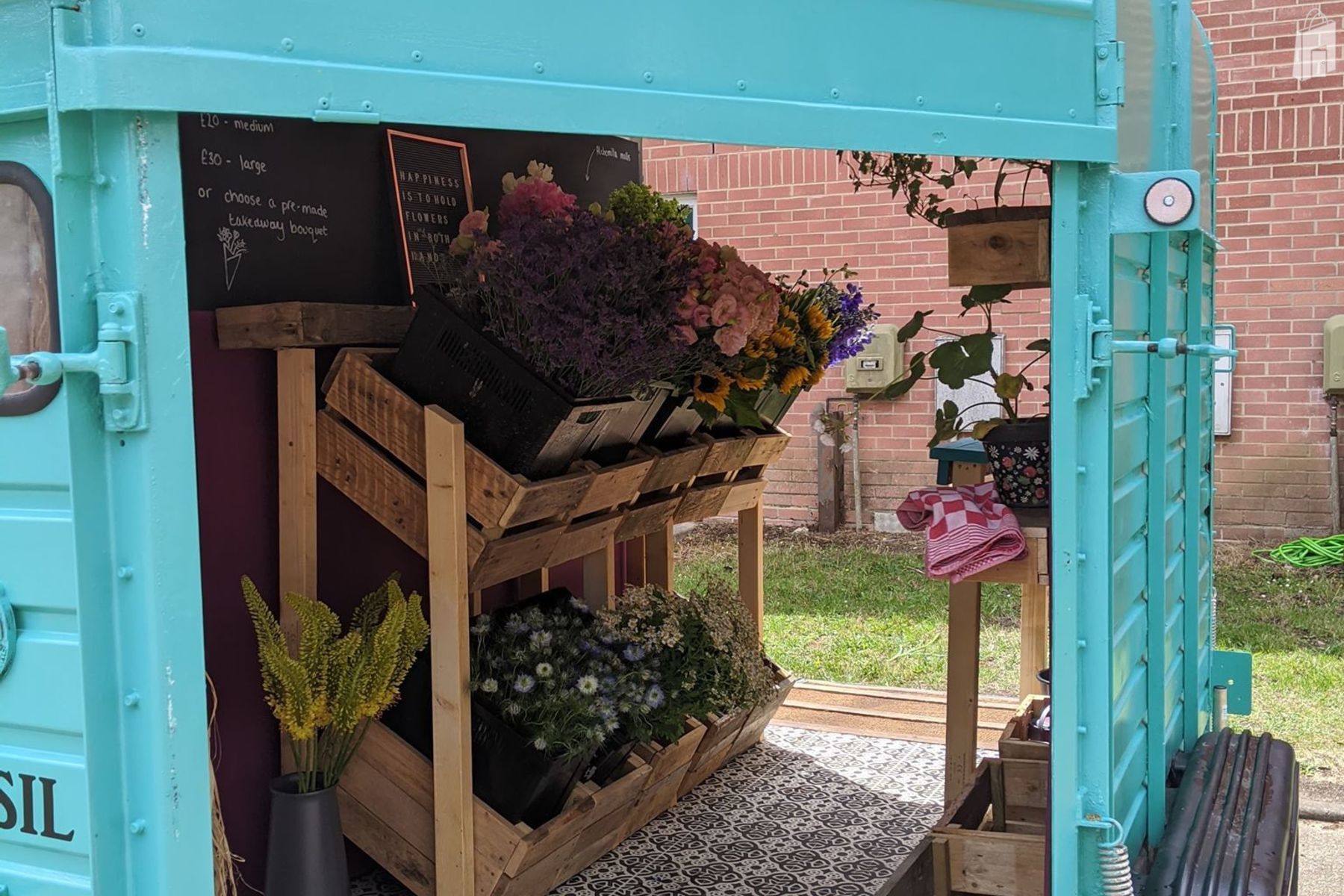 The Flower Box, front entrance