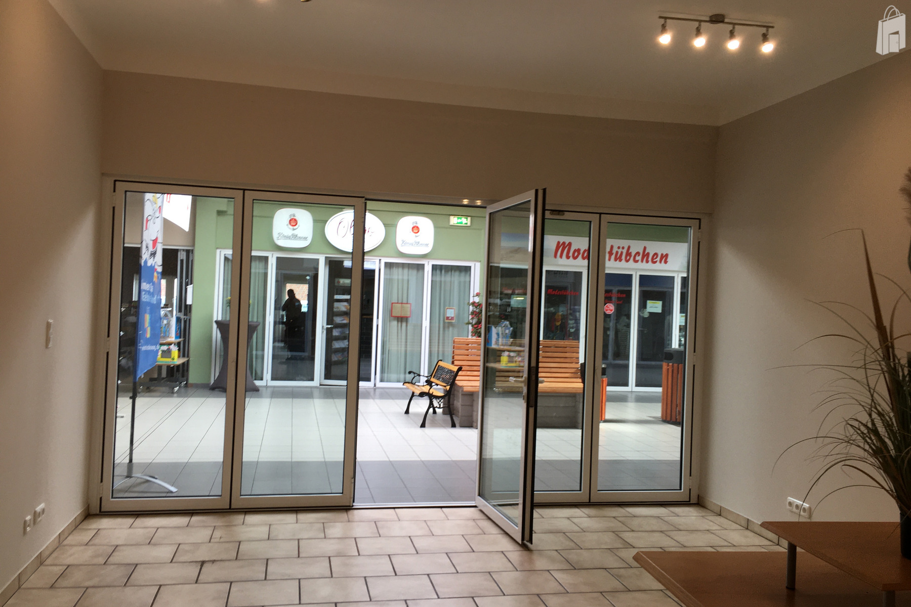 Laden Sicht nach draußen