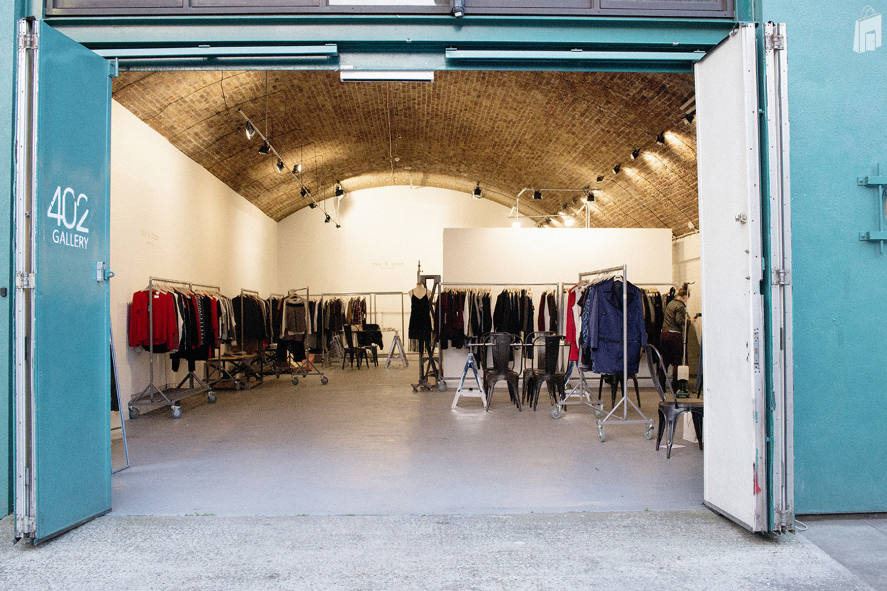 RETAIL SPACE FOR HIRE/ SHOWROOM