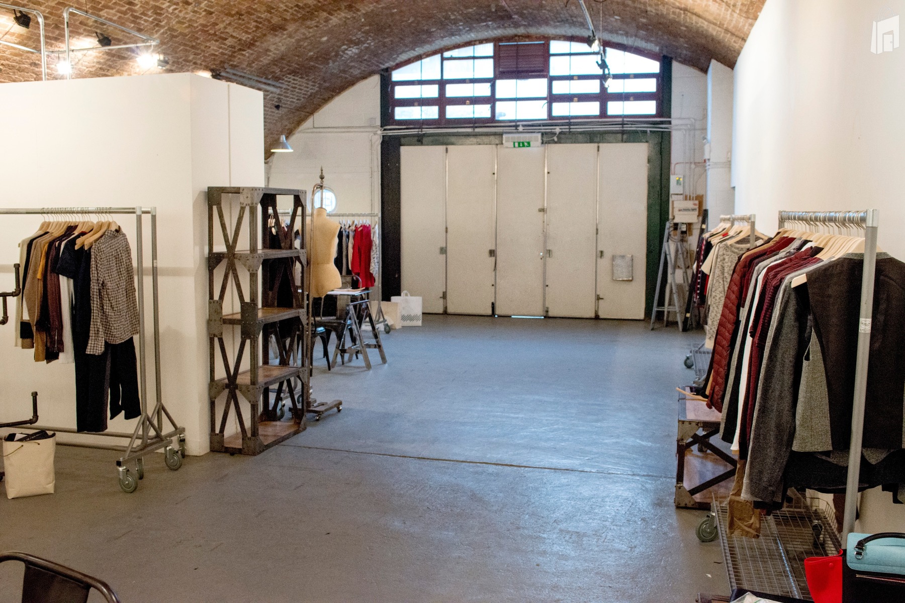 RETAIL SHOWROOM LONDON