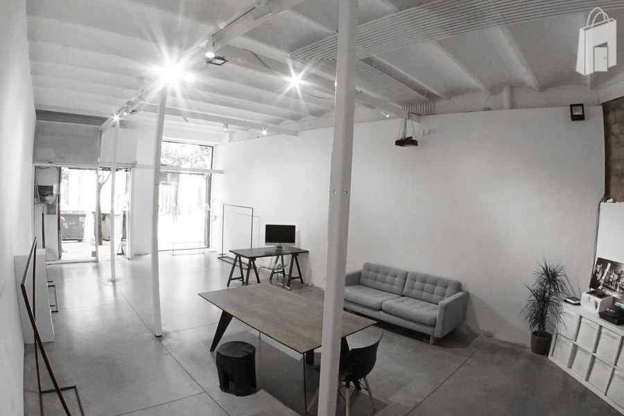 The interior is pretty spacy and lighty. All the furnitures can be moved 