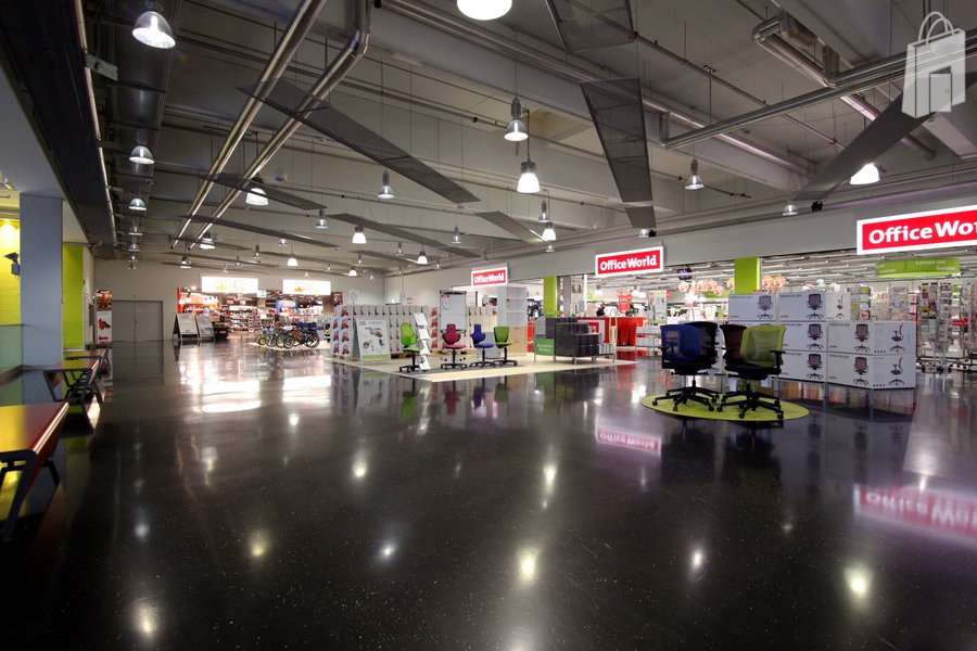 Nachbargeschäfte SportXX, Office World