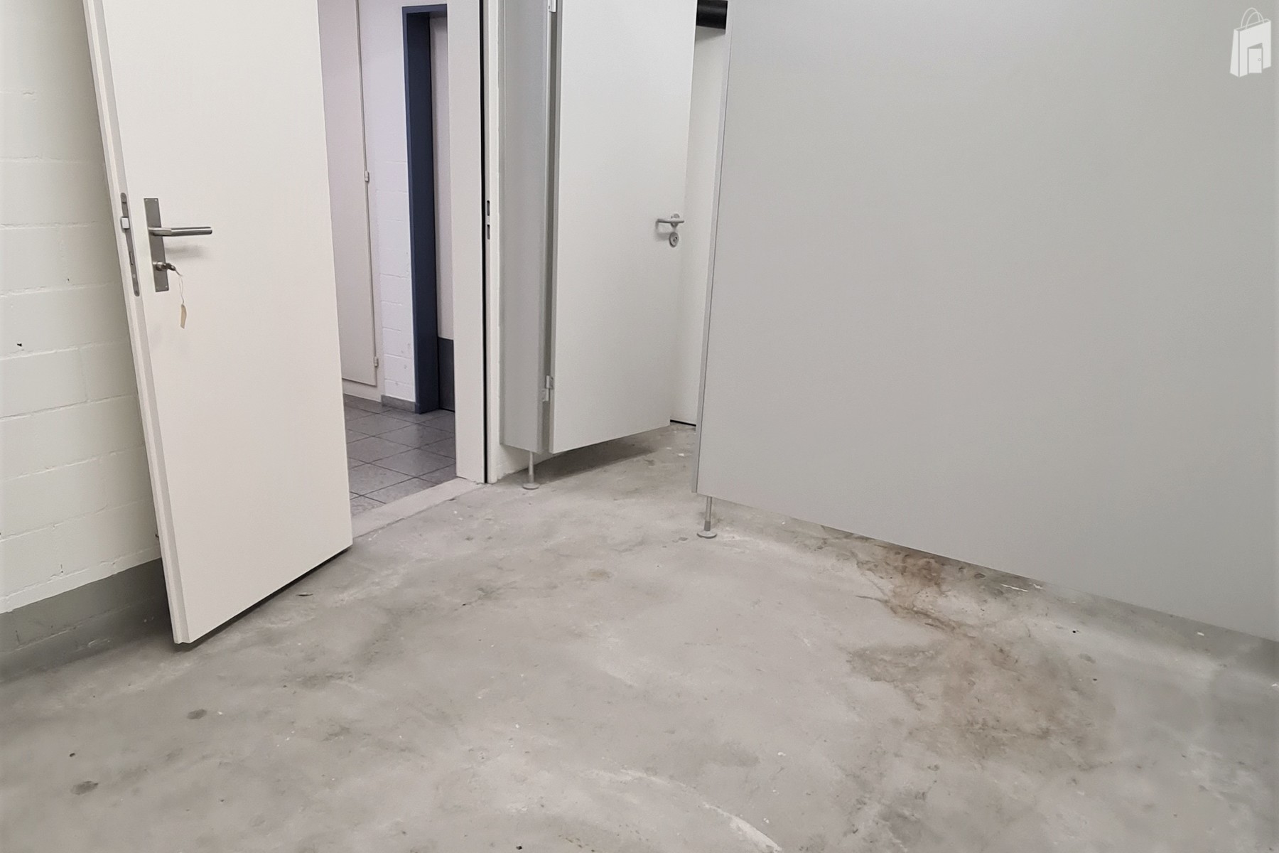 Nasszelle/WC/Umkleide im UG