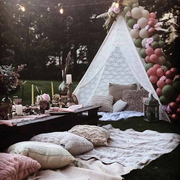 Outdoor Venue Space location is private quiet area