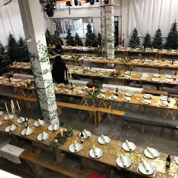 Spacious Industrial Type Studio (Studio 92)