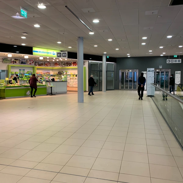 Zentrum Oberland | Mall-Promotionsfläche Nr. 4 | Erdgeschoss