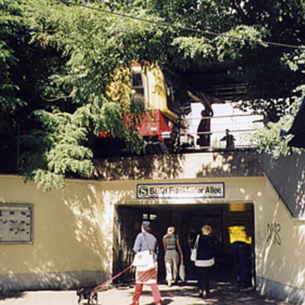 AF02 Seitenausgang, Tunnel