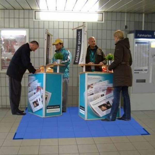 Sales Promotion, Personentunnel, zw. Gl. 1/2 und 3/4