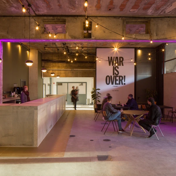 Bar & pop-up space at the Silver Building - London's Royal Docks
