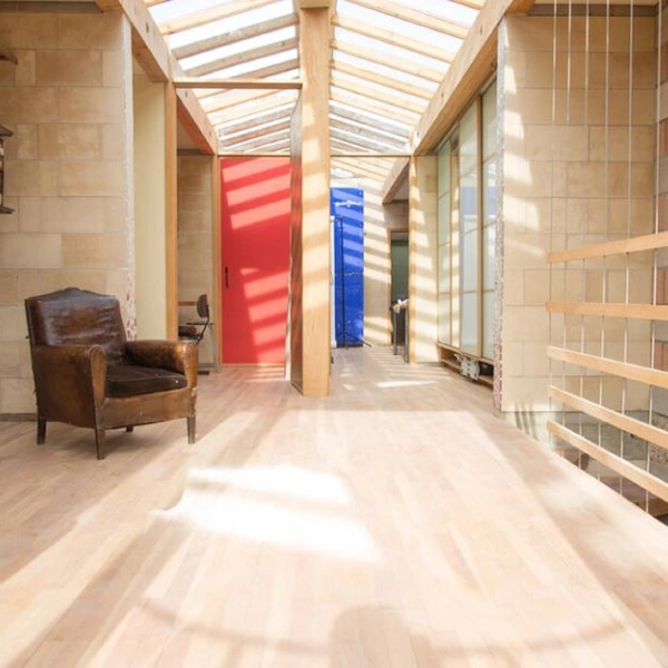 A versatile space in a heart of De Beauvoir - North 1