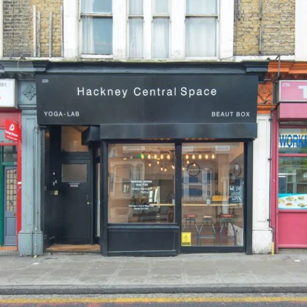 Inviting Boutique Space in  Hackney