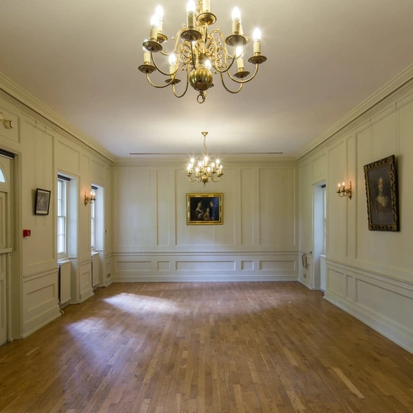 Elegant Georgian Styled space in Kingsland Road