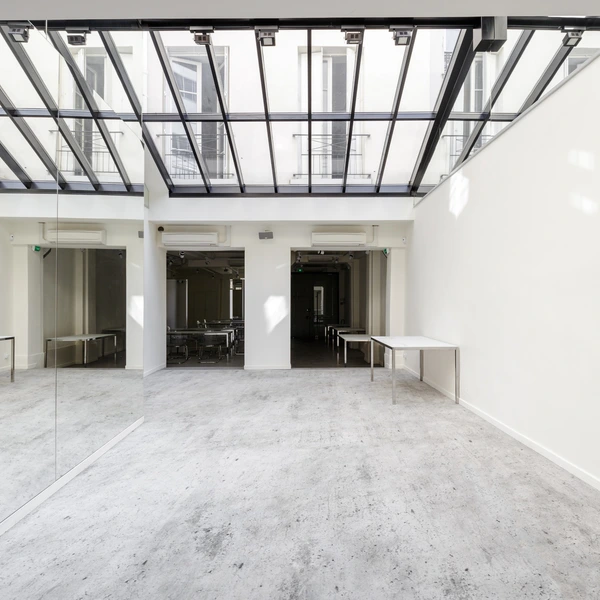 Exceptional showroom space in Paris