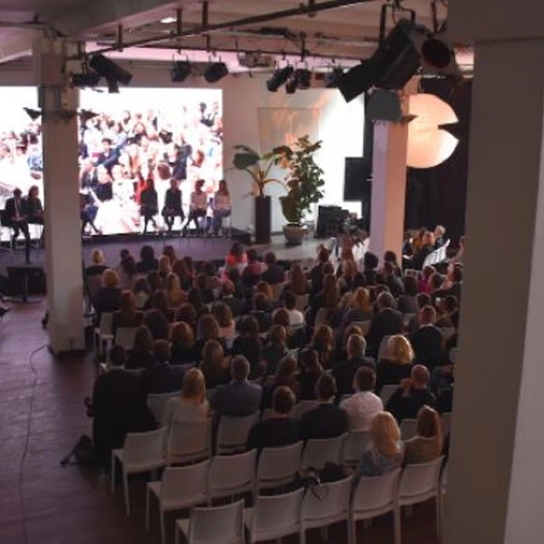 Large art deco style pop-up event space in Paris