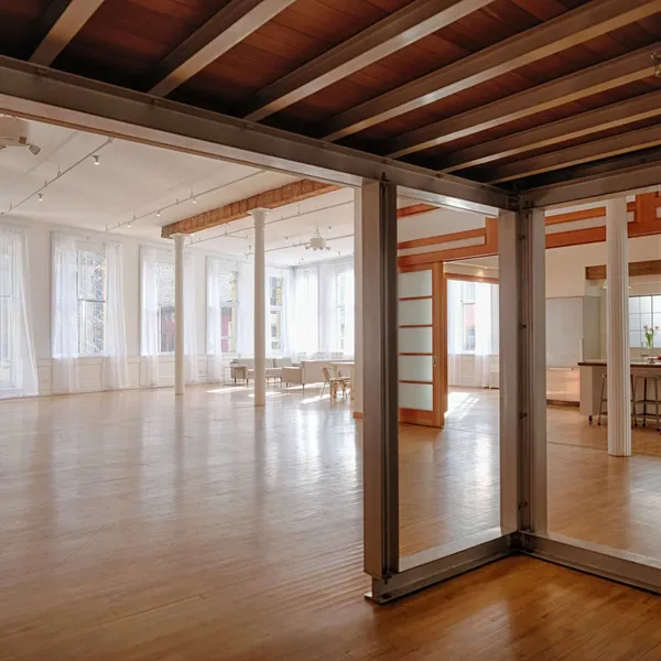 Classic Flatiron Loft, with two exquisite kitchens