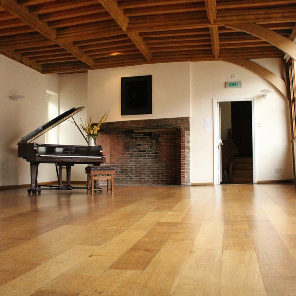 Spacious room within Art Gallery/Arts Education building