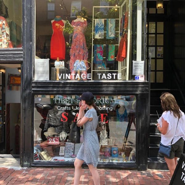 Prime retail space on Charles St. Beacon Hill, MA