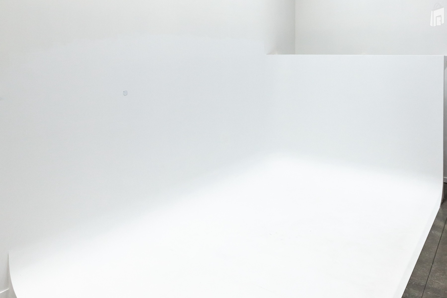 500 sq ft cyclorama wall