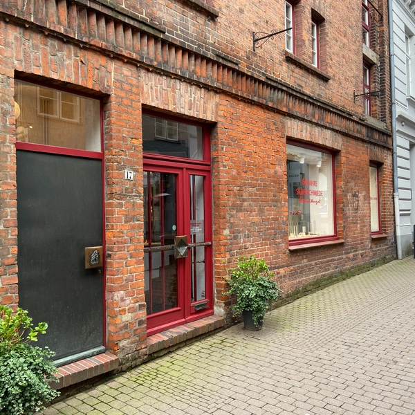 Charmantes Ladenlokal in einem alten Speichergebäude 