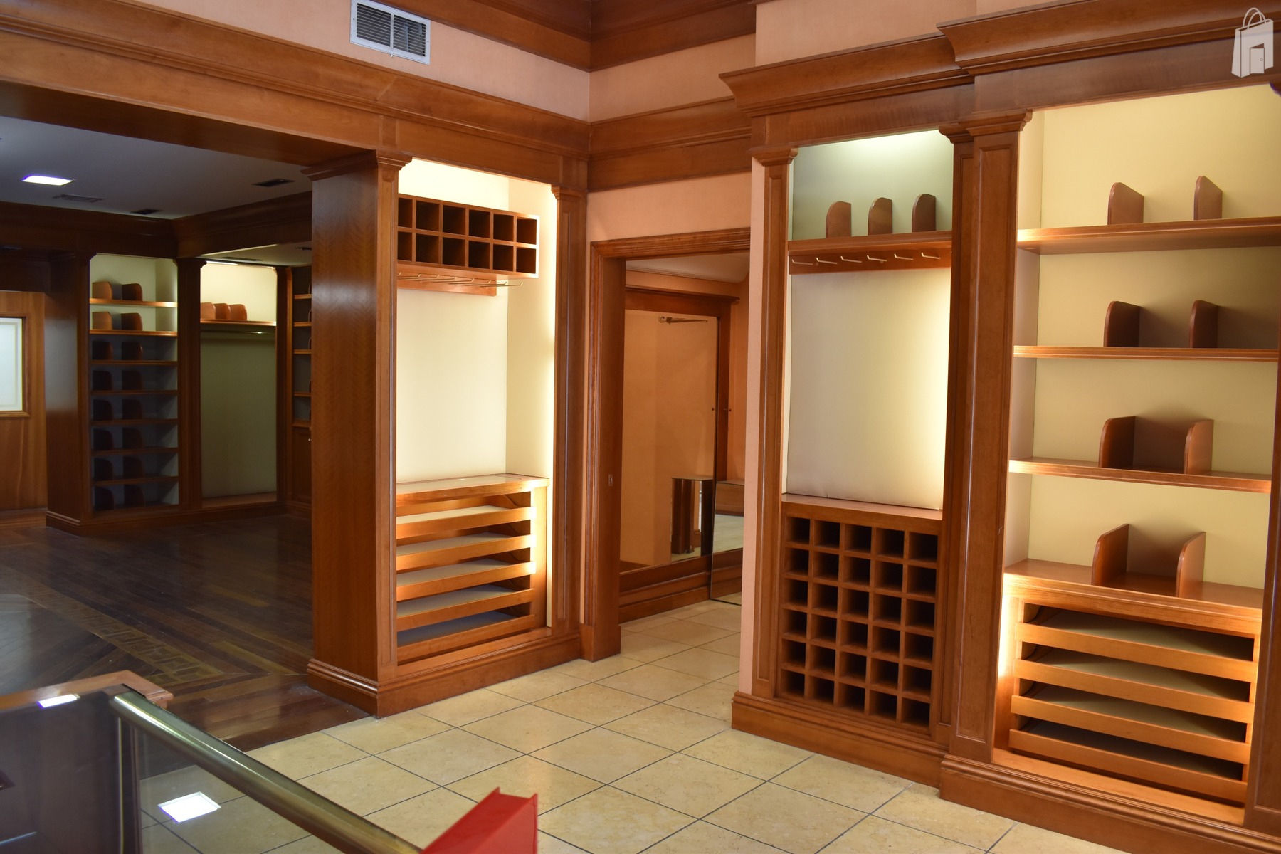 Upscale shelving, clothing display, and accessory chest