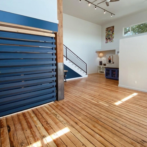 Serene Industrial Loft in Vancouver