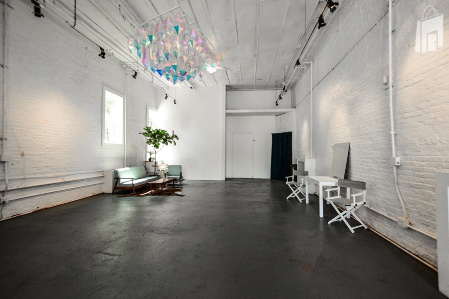 Gallery - Inside View